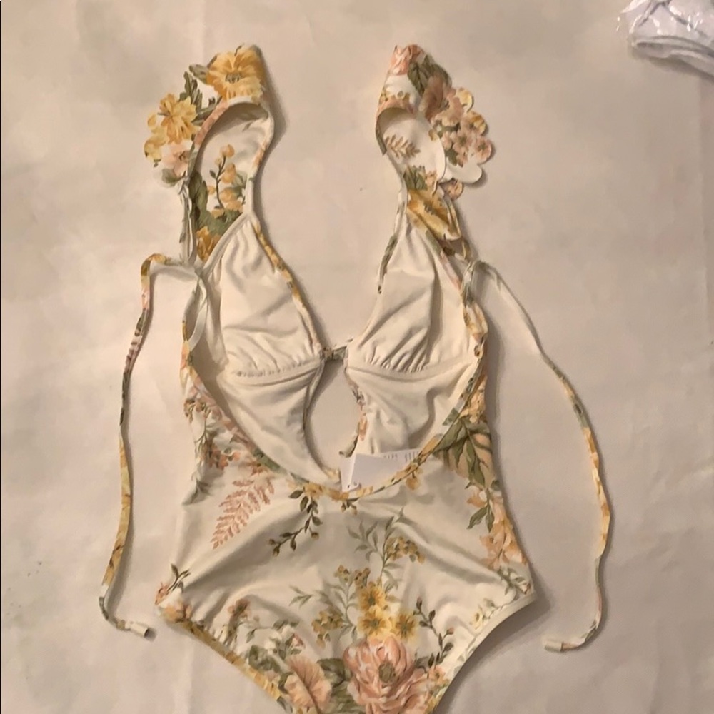 Zimmermann Amelie Floral Scalloped Frill Ruffle - Picture 10 of 14
